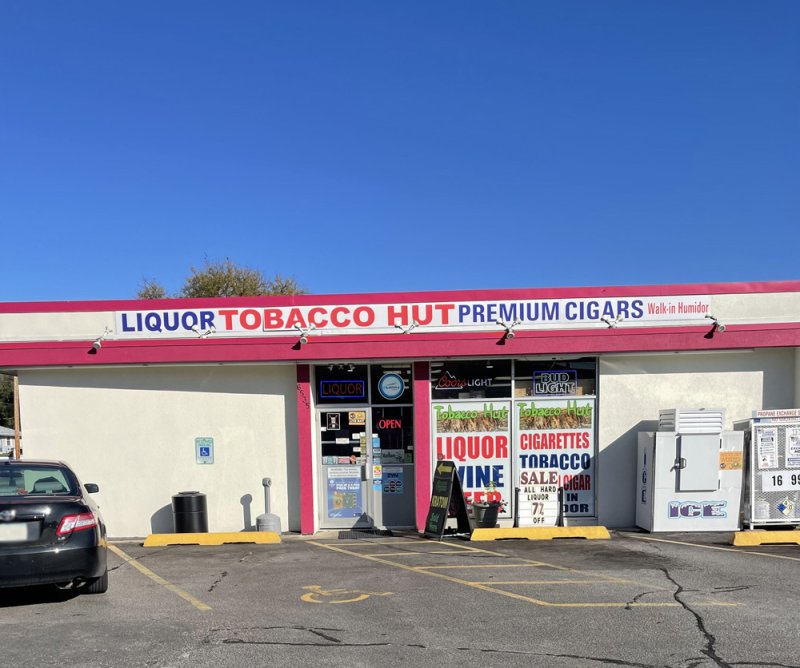 Bitcoin ATM in Urbandale Liquor Store and Tobacco Hut