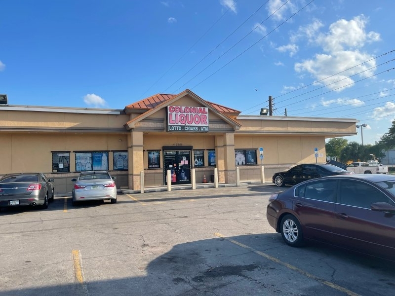 Bitcoin ATM in Orlando Colonial Liquor Store