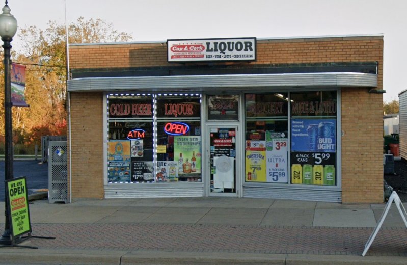 Bitcoin ATM in Comstock Park Cap & Cork Liquor Store / Check Cashing