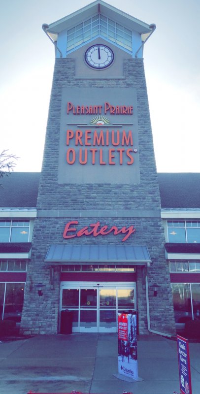 pleasant prairie outlet mall nike