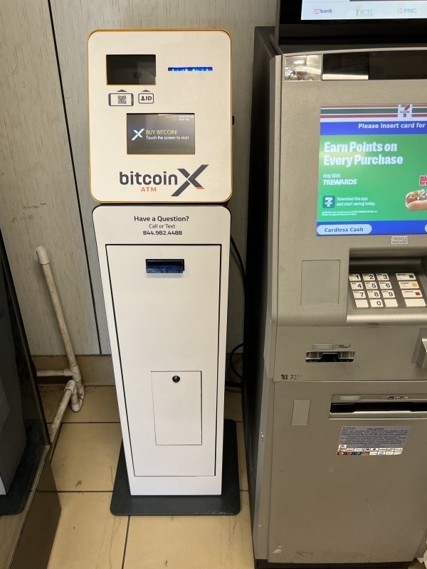 Bitcoin ATM in Fontana - 7-Eleven