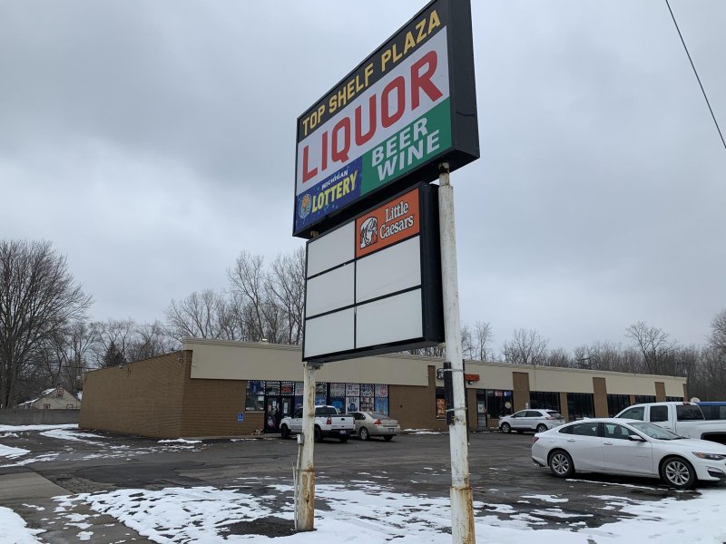 Bitcoin ATM in Romulus Top Shelf Party Store